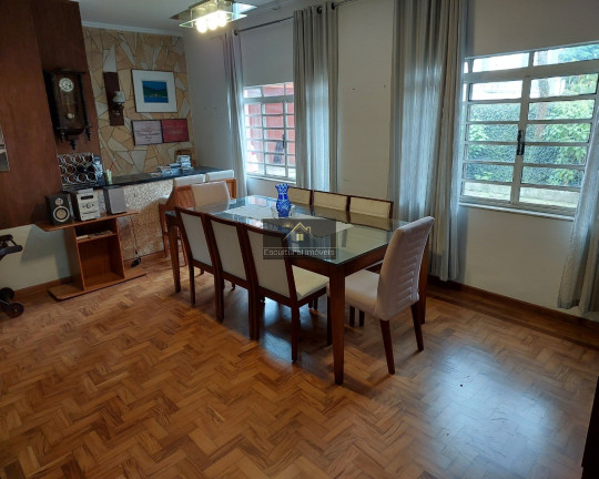 Imagem Casa com 5 Quartos à Venda, 262 m² em Caxingui - São Paulo