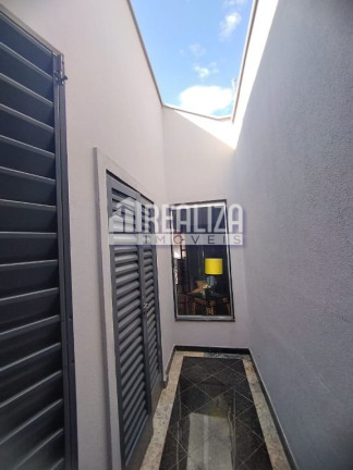 Imagem Casa com 3 Quartos à Venda, 250 m² em Jardim Elza Amuí Ii - Uberaba