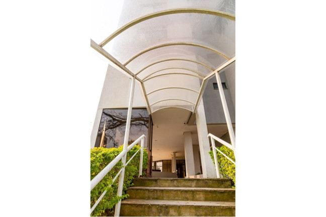 Imagem Imóvel com 2 Quartos à Venda,  em Jardim Botanico - Porto Alegre