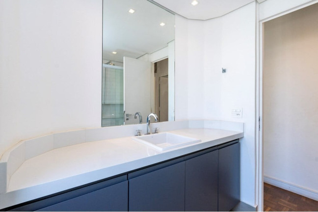 Imagem Imóvel com 3 Quartos à Venda, 121 m² em Moema - São Paulo