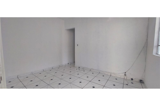 Casa com 2 Quartos à Venda,  em Vila Carmosina - São Paulo