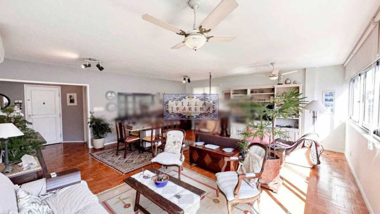 Imagem Apartamento com 4 Quartos à Venda, 161 m² em Lagoa - Rio De Janeiro Imagem Apartamento com 4 Quartos à Venda, 161 m² em Lagoa - Rio De Janeiro