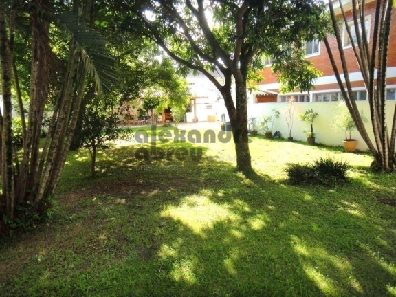 Imagem Casa com 6 Quartos à Venda, 450 m² em Jardim Morumbi - São Paulo Imagem Casa com 6 Quartos à Venda, 450 m² em Jardim Morumbi - São Paulo