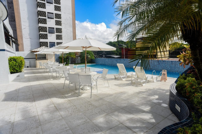 Imagem Apartamento com 2 Quartos à Venda, 76 m² em Stiep - Salvador
