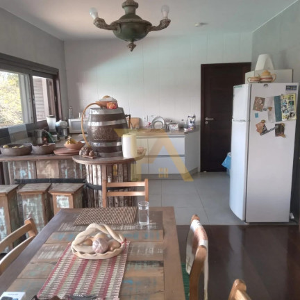 Imagem Imóvel com 3 Quartos à Venda, em Praia Do Rosa - Imbituba Imagem Imóvel com 3 Quartos à Venda, em Praia Do Rosa - Imbituba
