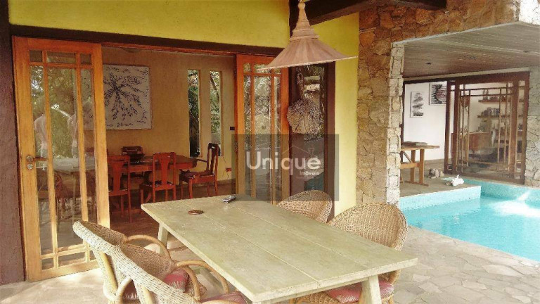 Imagem Casa com 5 Quartos à Venda, 500 m² em Ferradura - Armação Dos Búzios Imagem Casa com 5 Quartos à Venda, 500 m² em Ferradura - Armação Dos Búzios