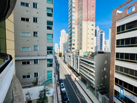 Imagem Apartamento com 3 Quartos à Venda, 116 m² em Centro - Balneário Camboriú Imagem Apartamento com 3 Quartos à Venda, 116 m² em Centro - Balneário Camboriú