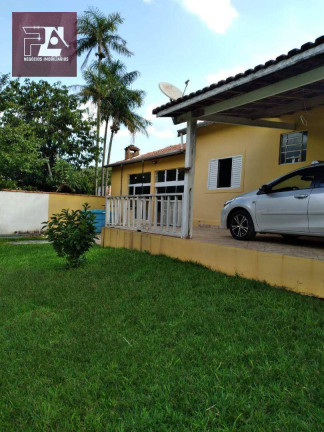 Chácara com 3 Quartos à Venda, 230 m² em Piquete - Piquete