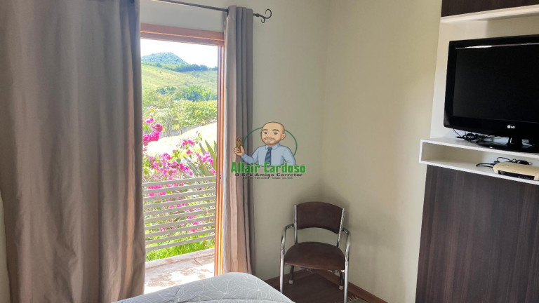 Imagem Casa de Condomínio com 3 Quartos à Venda, 228 m² em Centro - Jambeiro