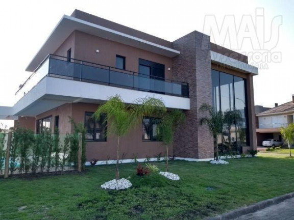 Casa com 4 Quartos à Venda, 285 m² em Centro - Xangri-lá
