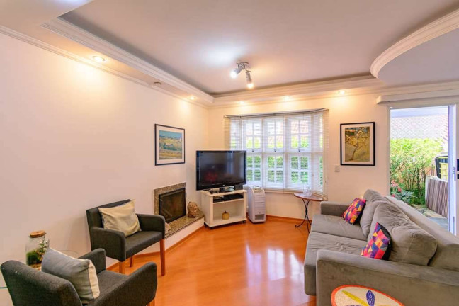 Imagem Casa de Condomínio com 3 Quartos à Venda,  em Granja Viana - Cotia