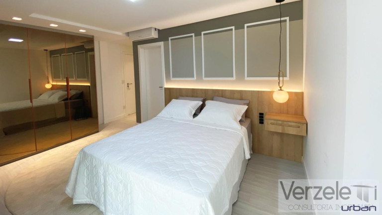 Imagem Apartamento com 4 Quartos à Venda, 240 m² em Centro - Balneário Camboriú Imagem Apartamento com 4 Quartos à Venda, 240 m² em Centro - Balneário Camboriú