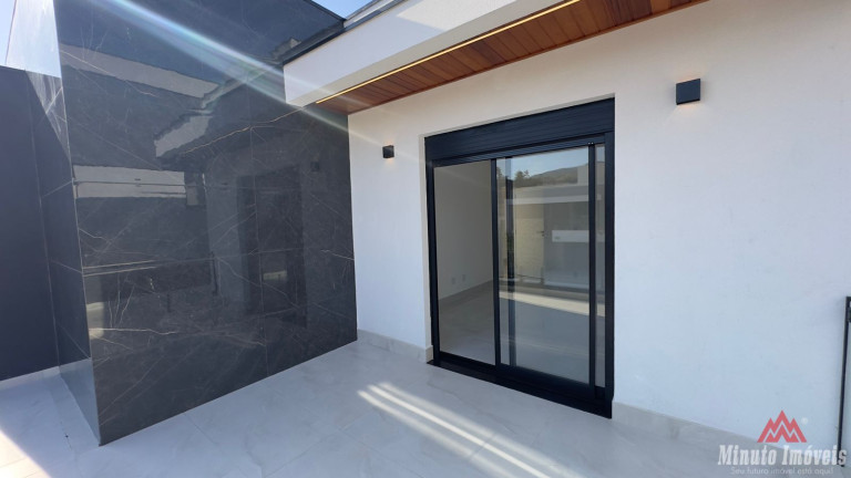 Imagem Sobrado com 3 Quartos à Venda, 279 m² em Jardim Samambaia - Jundiaí