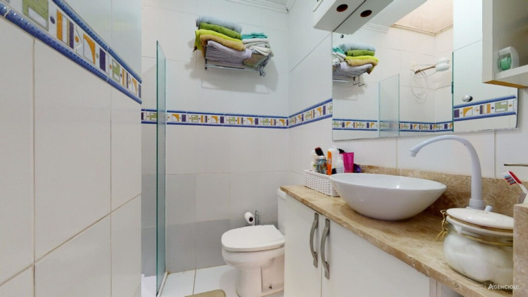 Imagem Imóvel com 4 Quartos à Venda, em Campo Novo - Porto Alegre Imagem Imóvel com 4 Quartos à Venda, em Campo Novo - Porto Alegre