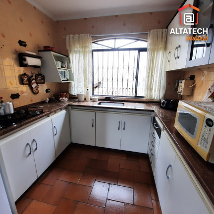 Imagem Casa com 2 Quartos à Venda, 223 m² em Jardim Ipê - Poços De Caldas