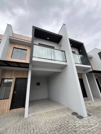 Casa com 3 Quartos à Venda, 77 m² em Santa Catarina - Joinville