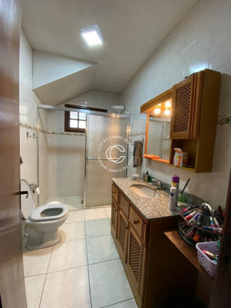 Imagem Casa com 4 Quartos à Venda, 300 m² em Pinheiro Machado - Santa Maria Imagem Casa com 4 Quartos à Venda, 300 m² em Pinheiro Machado - Santa Maria