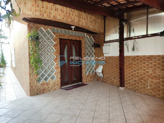 Imagem Casa com 3 Quartos à Venda, 196 m² em Guilhermina - Praia Grande
