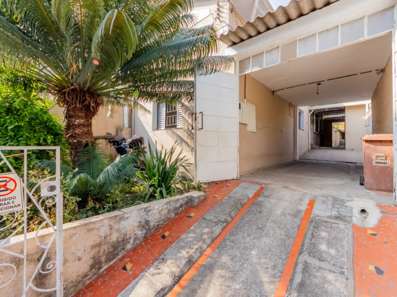 Casa com 7 Quartos à Venda, 150 m² em Vila Anastácio - São Paulo