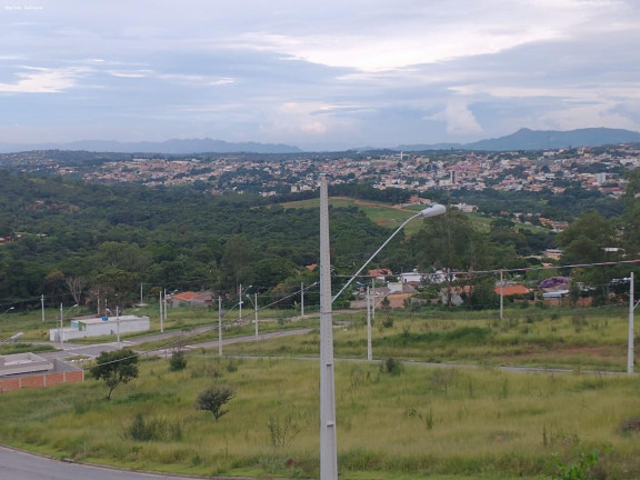 Imagem Casa com 2 Quartos à Venda, 100 m² em Bandeirantes - Mateus Leme