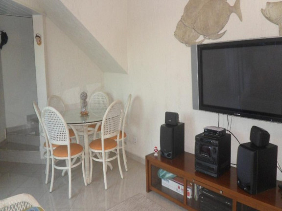 Imagem Imóvel com 3 Quartos à Venda, 240 m² em Balneário Guarujá - Guarujá Imagem Imóvel com 3 Quartos à Venda, 240 m² em Balneário Guarujá - Guarujá