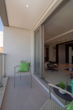 Imagem Imóvel com 3 Quartos à Venda, 211 m² em Menino Deus - Porto Alegre Imagem Imóvel com 3 Quartos à Venda, 211 m² em Menino Deus - Porto Alegre