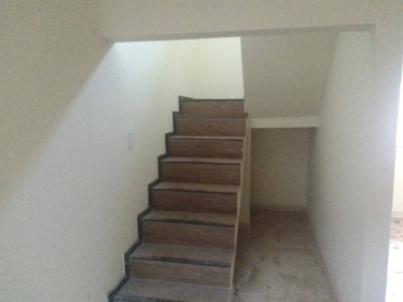 Imagem Sobrado com 3 Quartos para Alugar,  em Arapongas