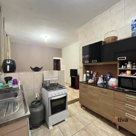Imagem Casa com 3 Quartos à Venda, 70 m²