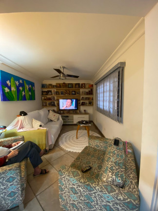 Imagem Casa com 5 Quartos à Venda, 200 m² em Aparecida - Santos