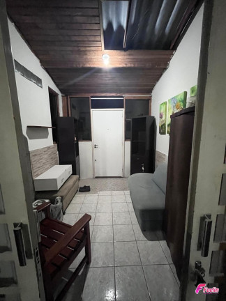 Imagem Casa com 4 Quartos à Venda, 148 m² em Trindade - Florianópolis