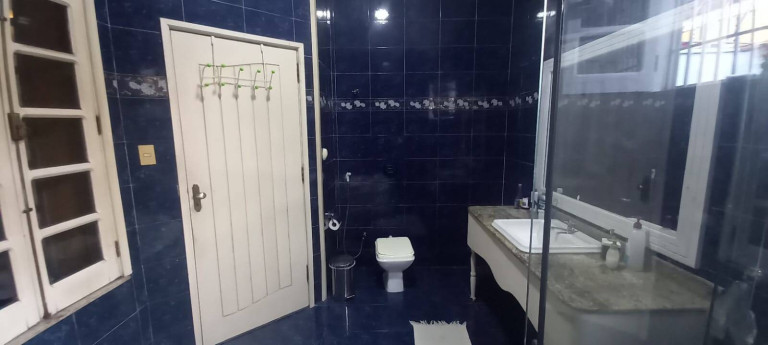 Imagem Casa com 5 Quartos à Venda, em Aleixo - Manaus Imagem Casa com 5 Quartos à Venda, em Aleixo - Manaus