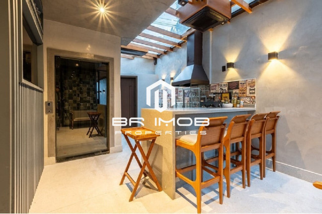 Imagem Casa com 3 Quartos à Venda, 381 m² em Planalto Paulista - São Paulo Imagem Casa com 3 Quartos à Venda, 381 m² em Planalto Paulista - São Paulo
