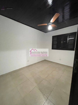 Imagem Casa de Condomínio com 2 Quartos à Venda, 63 m² em Jardim Britânia - Caraguatatuba