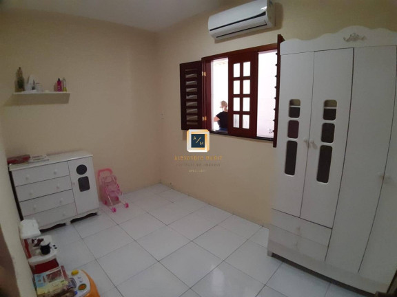 Imagem Casa com 3 Quartos à Venda, 233 m² em Parquelândia - Fortaleza Imagem Casa com 3 Quartos à Venda, 233 m² em Parquelândia - Fortaleza
