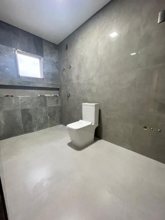 Imagem Casa com 4 Quartos à Venda, em São João Do Rio Vermelho - Florianópolis Imagem Casa com 4 Quartos à Venda, em São João Do Rio Vermelho - Florianópolis