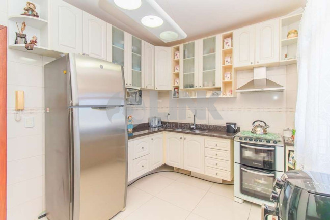 Imagem Imóvel com 3 Quartos à Venda, 181 m² em Tristeza - Porto Alegre Imagem Imóvel com 3 Quartos à Venda, 181 m² em Tristeza - Porto Alegre