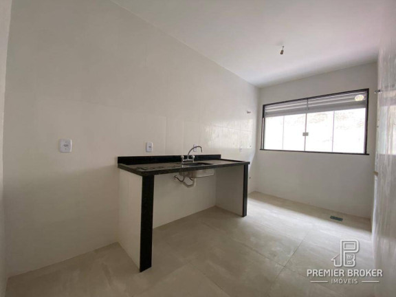 Imagem Casa com 2 Quartos à Venda, 54 m² em Cascata Do Imbuí - Teresópolis