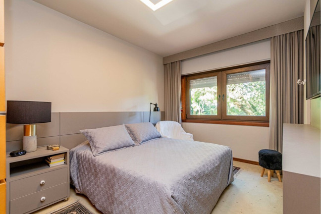 Imagem Imóvel com 3 Quartos à Venda, 157 m² em Rio Branco - Porto Alegre Imagem Imóvel com 3 Quartos à Venda, 157 m² em Rio Branco - Porto Alegre