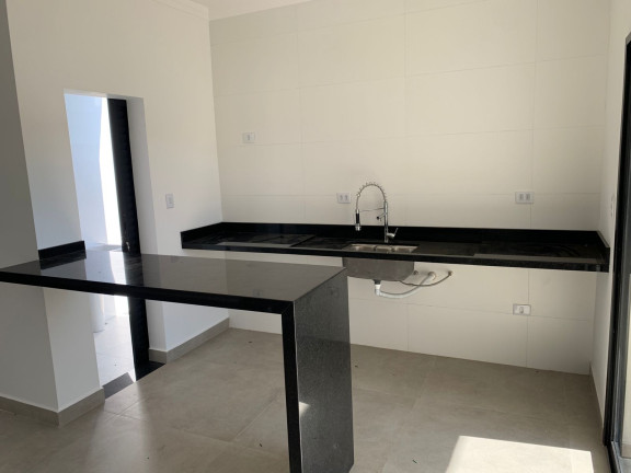 Imagem Casa com 3 Quartos à Venda, 300 m² em Bairro Do Grama - Caçapava Imagem Casa com 3 Quartos à Venda, 300 m² em Bairro Do Grama - Caçapava