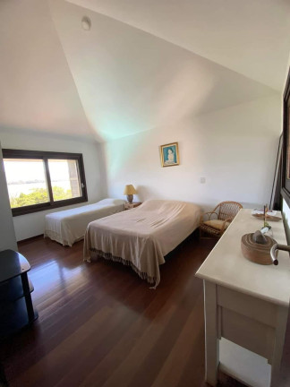 Imagem Casa com 3 Quartos à Venda, 235 m² em Ibiraquera - Imbituba