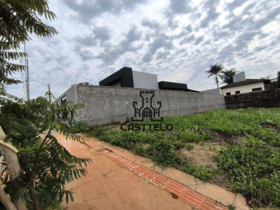 Terreno à Venda, 500 m² em Tucanos - Londrina