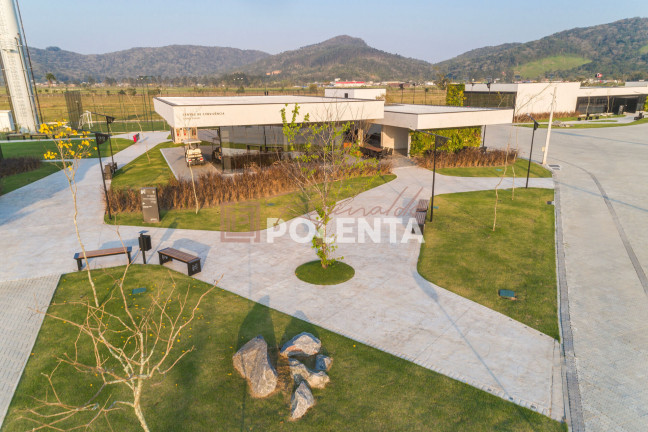 Imagem Terreno à Venda, 1.880 m² em Gravatá - Navegantes Imagem Terreno à Venda, 1.880 m² em Gravatá - Navegantes