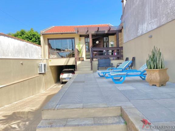 Imagem Casa com 4 Quartos à Venda, 300 m² em Praia Da Cal - Torres Imagem Casa com 4 Quartos à Venda, 300 m² em Praia Da Cal - Torres