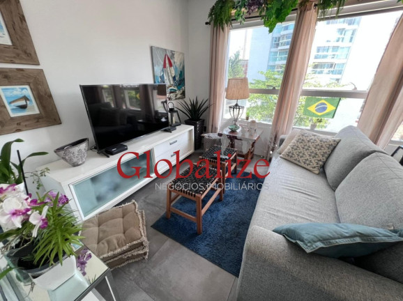 Imagem Imóvel com 2 Quartos à Venda, 72 m² em Embaré - Santos Imagem Imóvel com 2 Quartos à Venda, 72 m² em Embaré - Santos