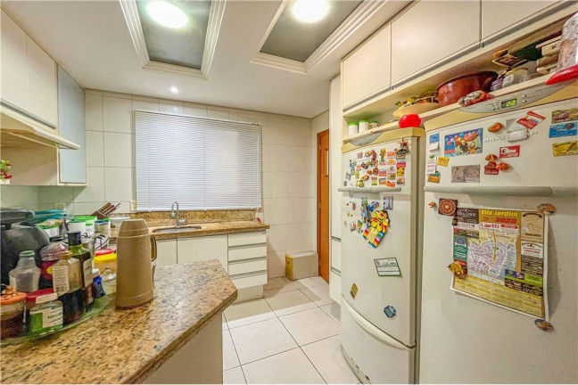 Imagem Casa com 3 Quartos à Venda, em Jardim Itu - Porto Alegre Imagem Casa com 3 Quartos à Venda, em Jardim Itu - Porto Alegre