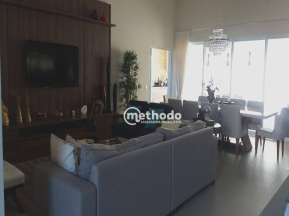 Imagem Casa com 3 Quartos à Venda, 233 m² em Parque Dos Ipes - Holambra