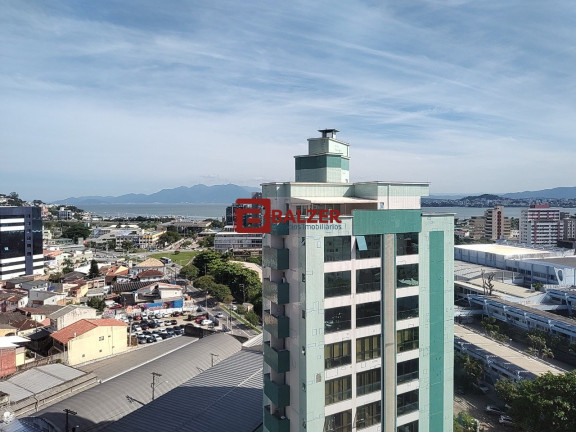 Imagem Apartamento com 2 Quartos à Venda, 102 m² em Centro - Florianópolis Imagem Apartamento com 2 Quartos à Venda, 102 m² em Centro - Florianópolis