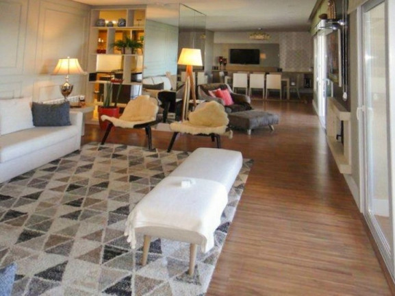 Imagem Cobertura com 4 Quartos à Venda, 196 m² em Centro - Gramado