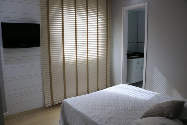 Imagem Apartamento com 2 Quartos à Venda, 73 m² em Cristo Rei - Curitiba