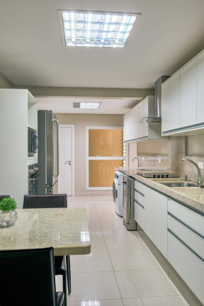 Imagem Apartamento com 3 Quartos à Venda, 148 m² em Centro - Balneário Camboriú Imagem Apartamento com 3 Quartos à Venda, 148 m² em Centro - Balneário Camboriú